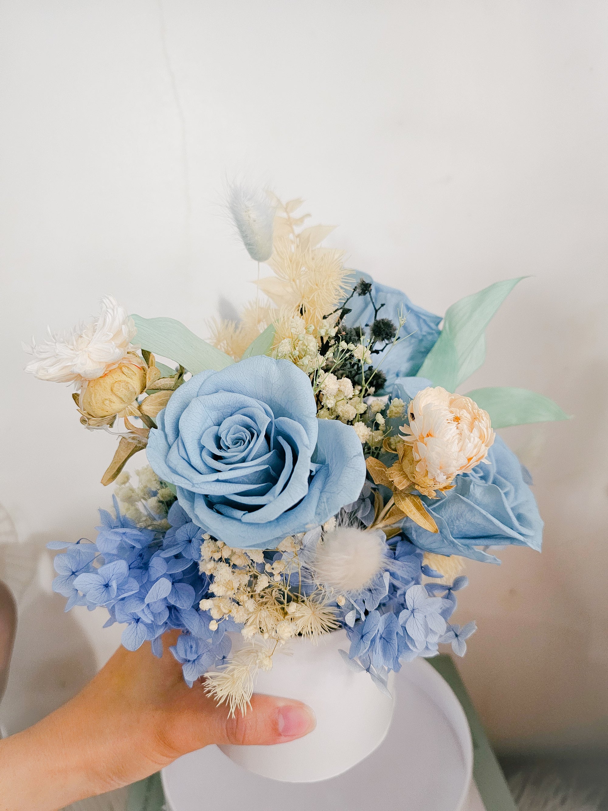 "Eternal Serenity” Luxe Blue Preserved Floral Box – Elegant & Timeless