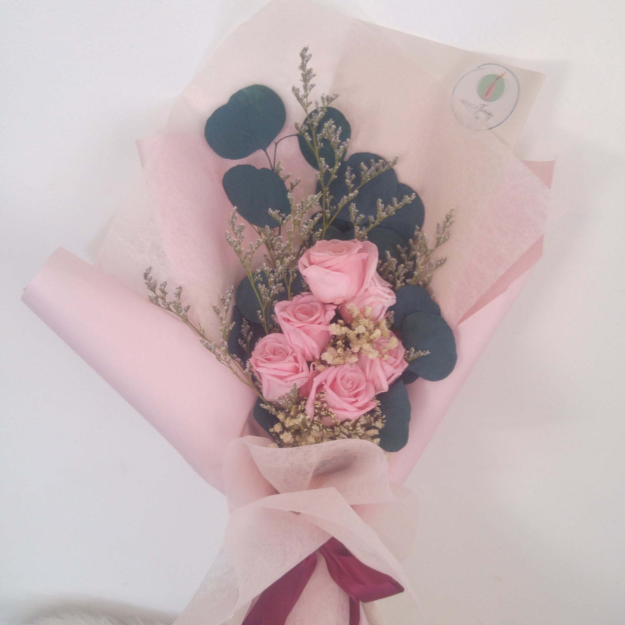 Everlasting Love - Classic Pink Roses