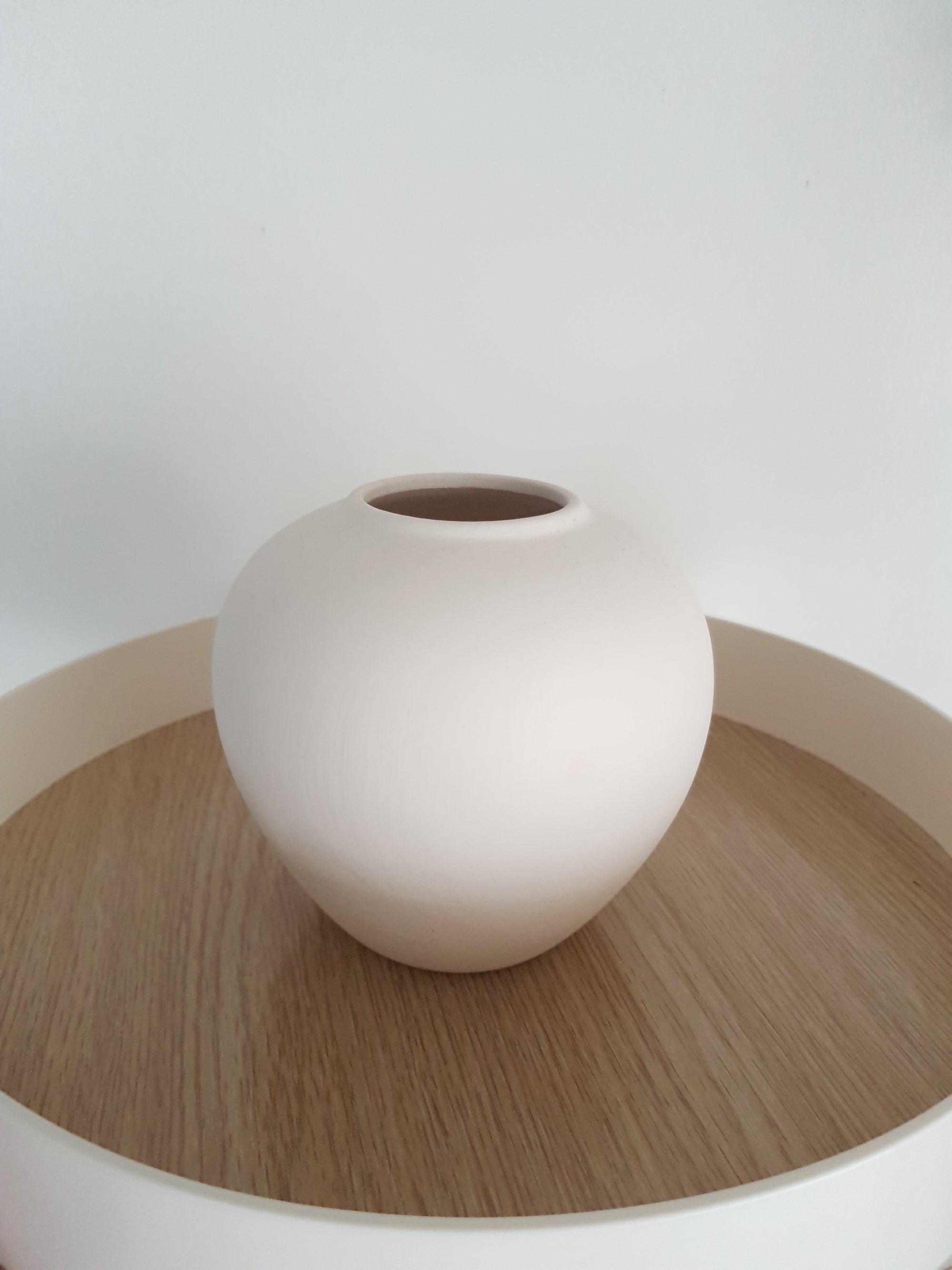 Quinn Wine Jar Vase