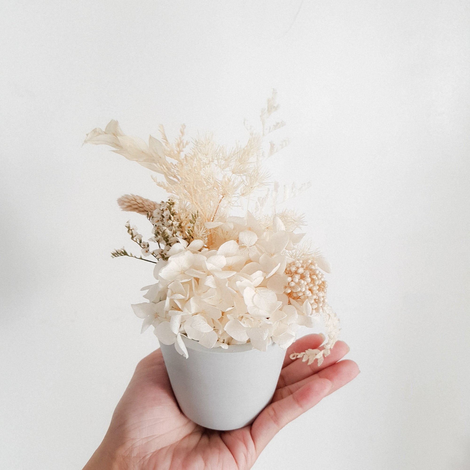 White Cream Petite Posy Pot