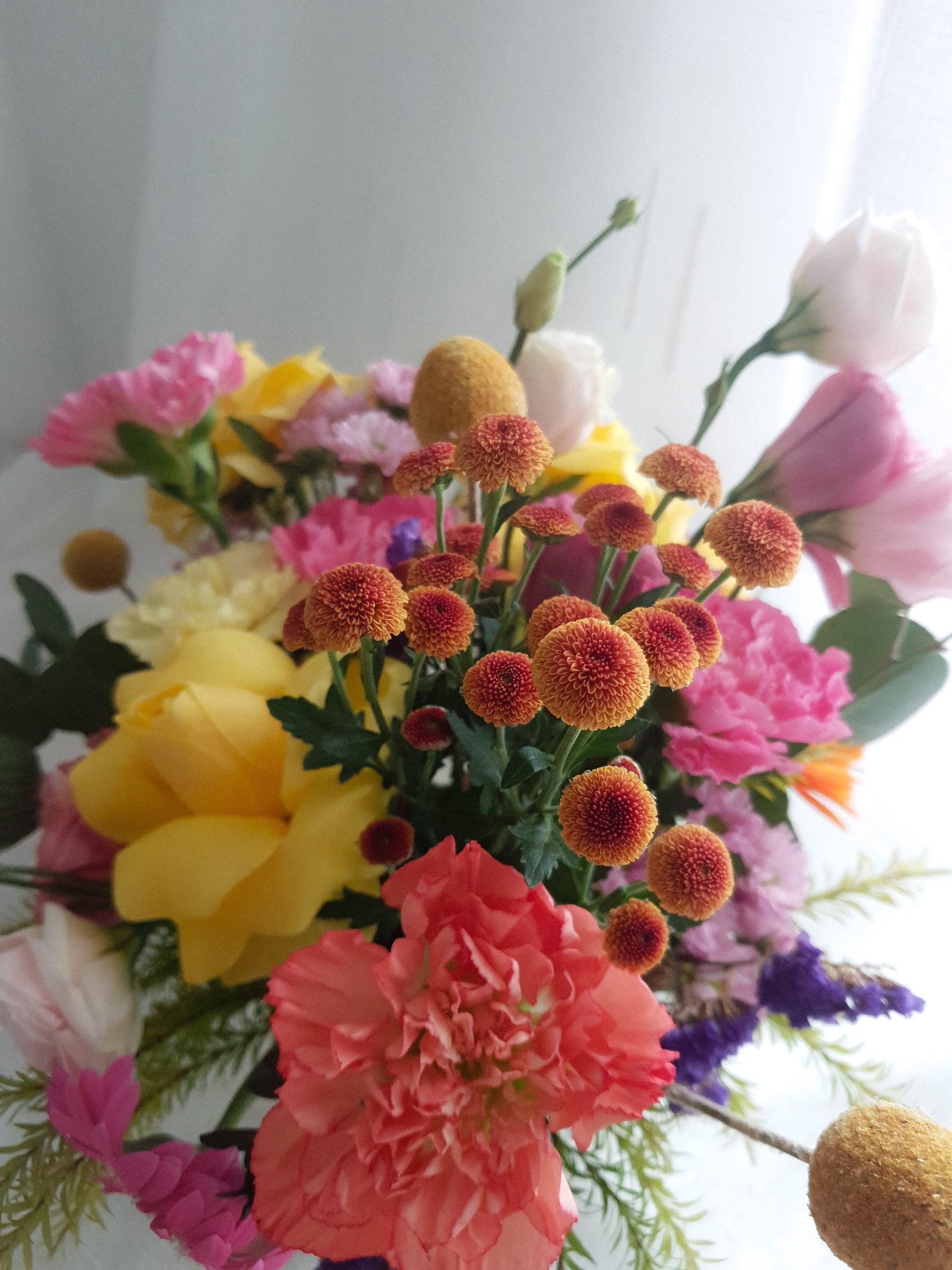 Florist's Seasonal Vase Arrangement (Large)