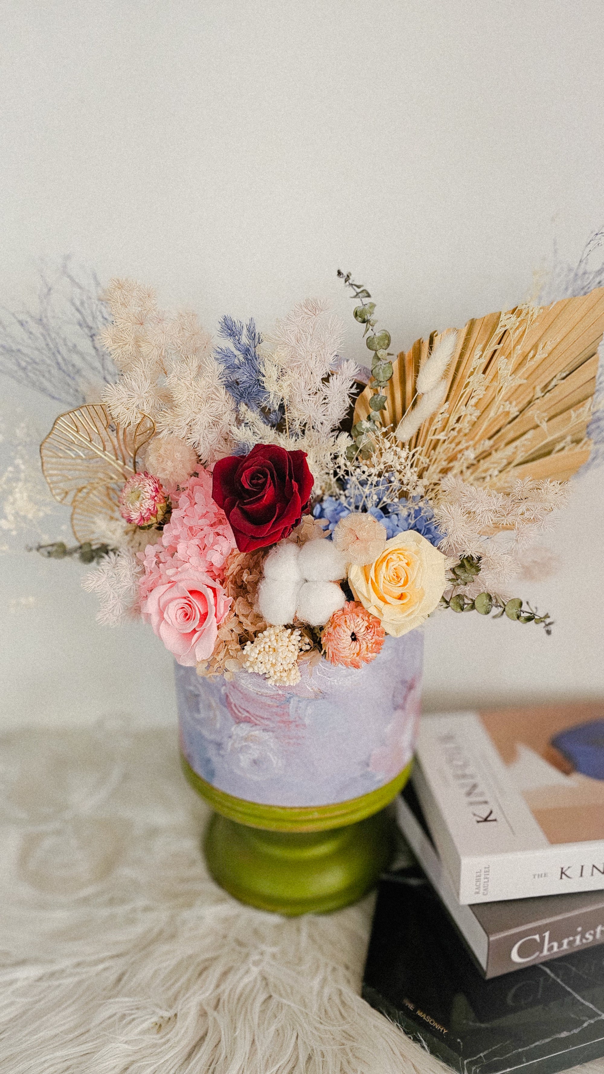 Signature Dried blossoms box